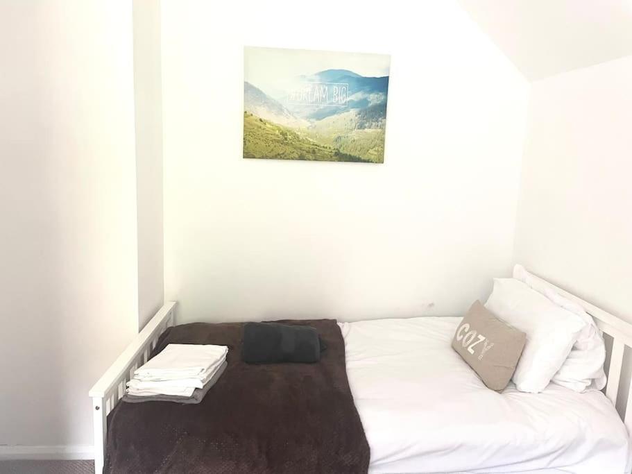 Afan Valley Home - Contractor Accommodation ポート・タルボット エクステリア 写真